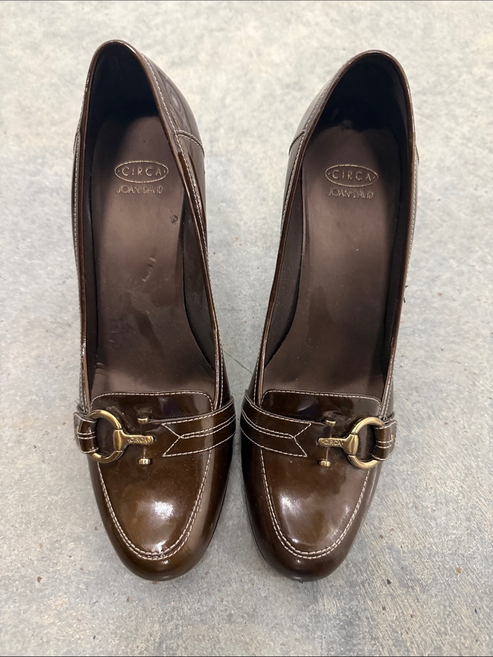 Joan & David Vintage Y2K Brown Leather Loafer-Style Heels with Gold Hardware